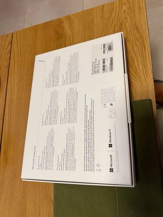Microsoft Surface Pro 11gen 16GB RAM 256GB SSD
