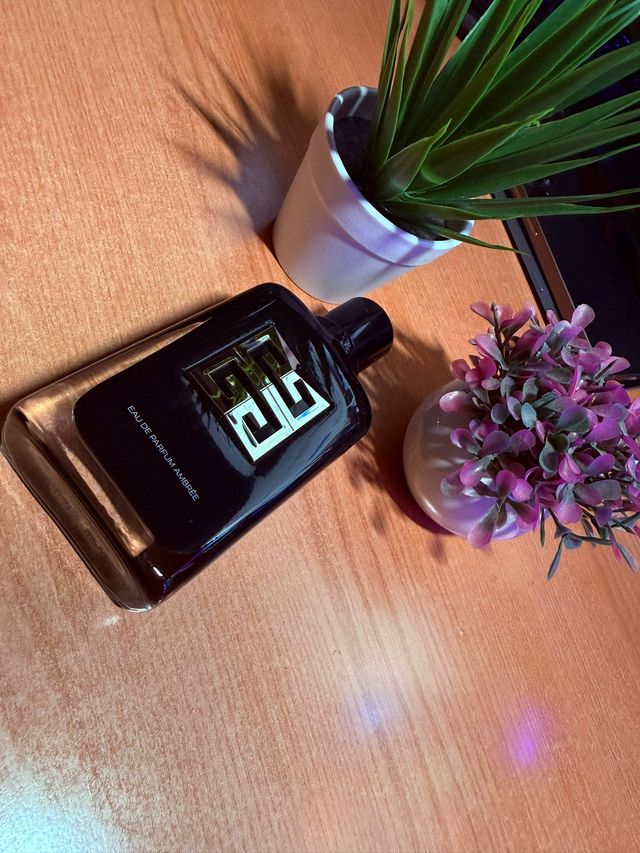 Givenchy Gentleman Society