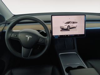 Tesla Model Y RWD
