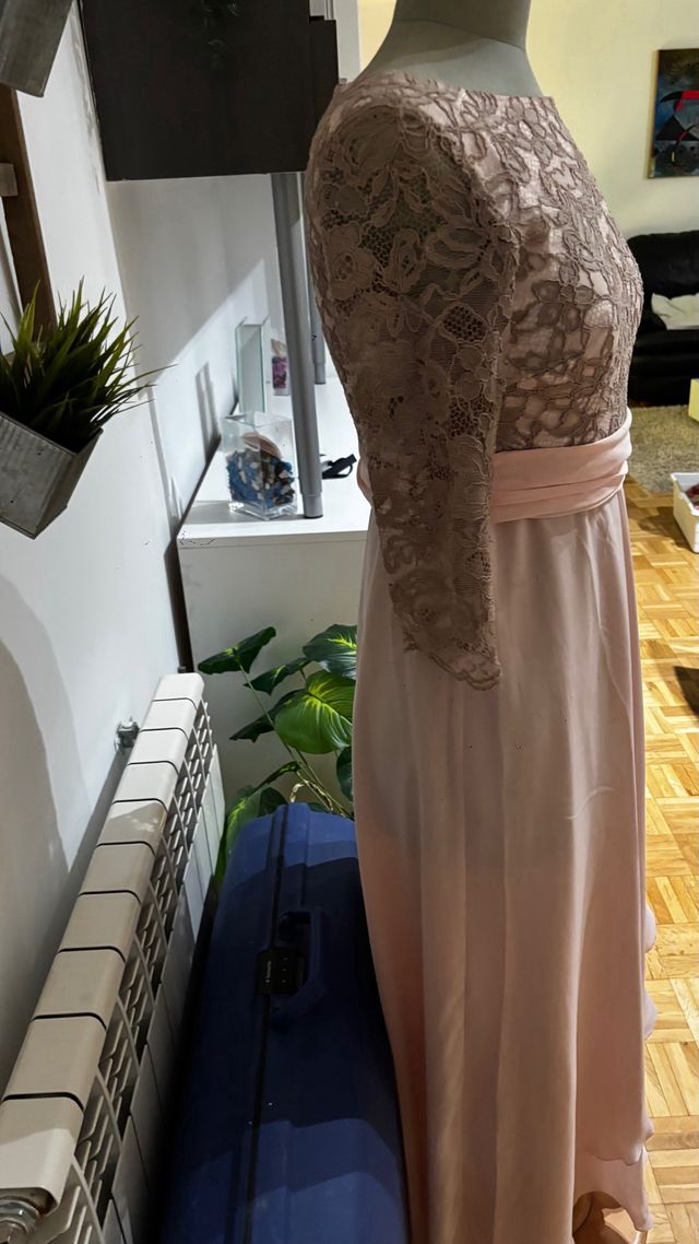 Vestido largo encaje y gasa rosa