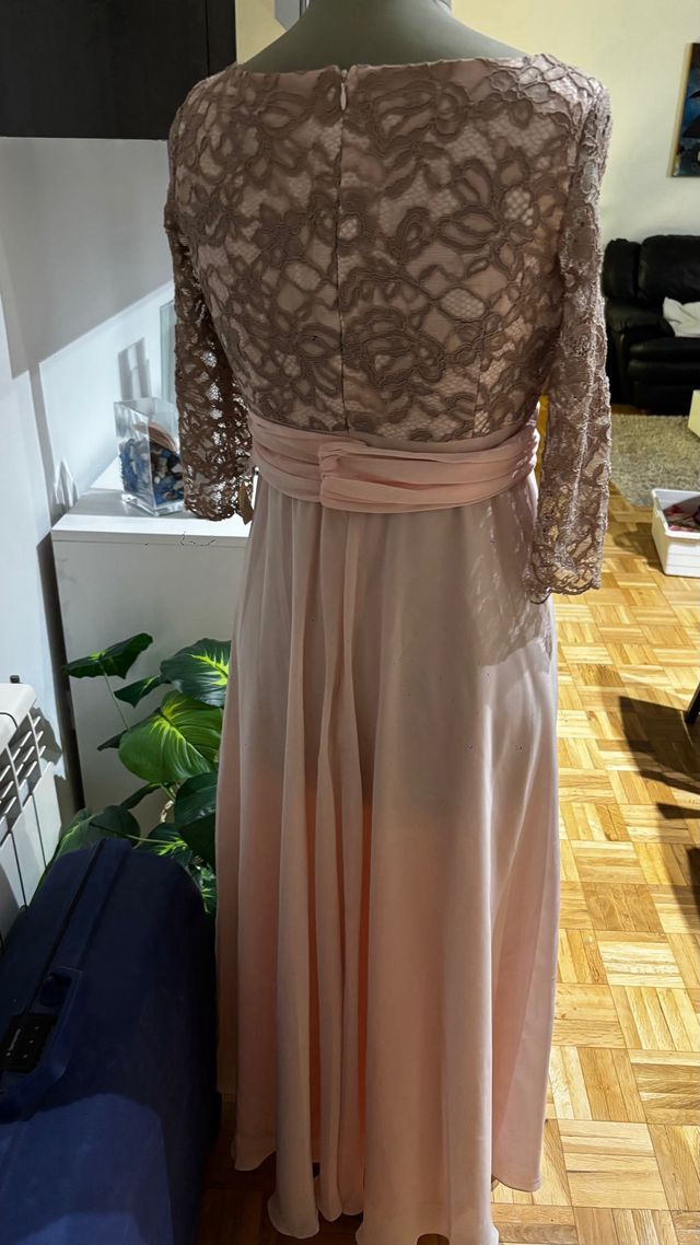 Vestido largo encaje y gasa rosa