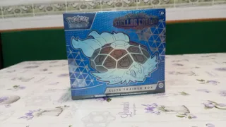 Elite Trainer Box Pokémon Stellar Crown Inglés