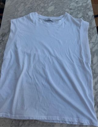 LOTE!!!! 2 Camisetas Básicas Zara y Mango
