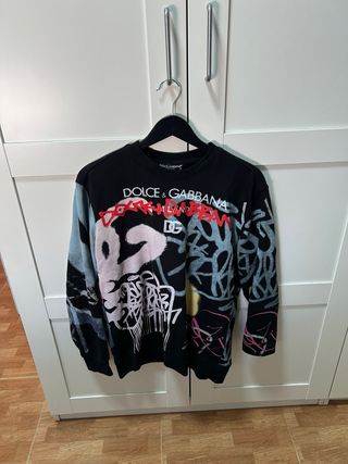 2sudaderas 
1 vaquero