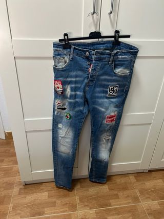 2sudaderas 
1 vaquero