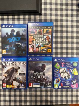 PS4 (Playstation 4) Black + 2 controller e giochi