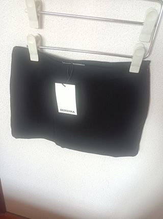 Falda-pantalón negra Bershka