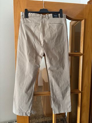 Pantalones beige hombre nuevos