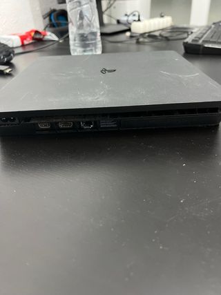 Console Sony PS4 nera