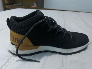 Botas Timberland Negras y Doradas