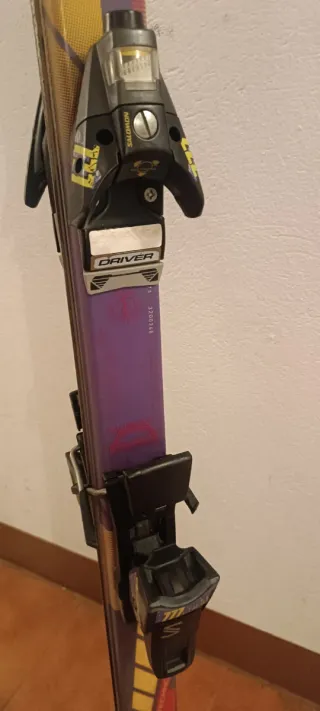 Tablas de esquís alpino tradicional