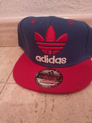 Gorra Adidas Negra y Rosa