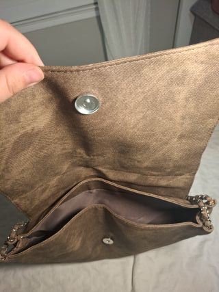 Bolso de hombro marrón