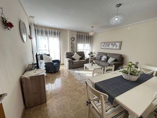 Piso en alquiler en El Padrón - El Velerín - Voladilla en Estepona