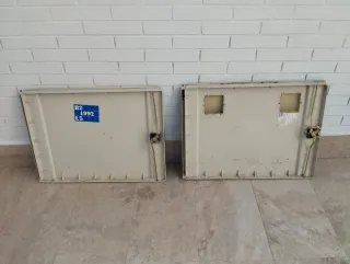 PUERTAS ARMARIO LUZ AGUA GAS