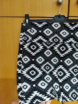 Falda estampada geométrica