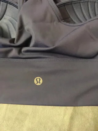 Sujetador deportivo Lululemon azul marino