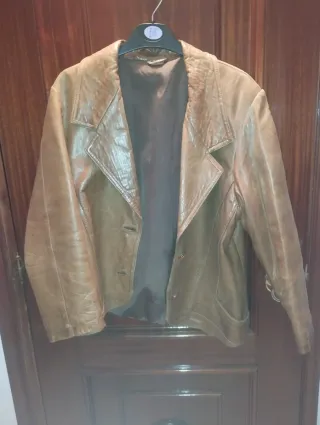 Chaqueta de cuero Corte Inglés marrón