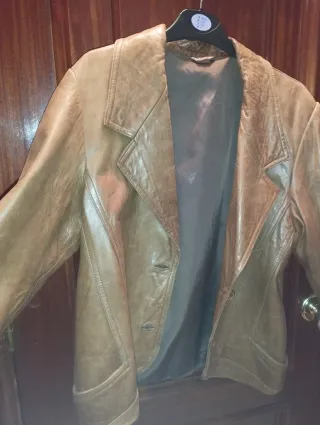 Chaqueta de cuero Corte Inglés marrón