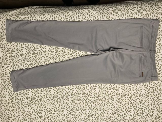 Pantalón Chino Jack & Jones Gris