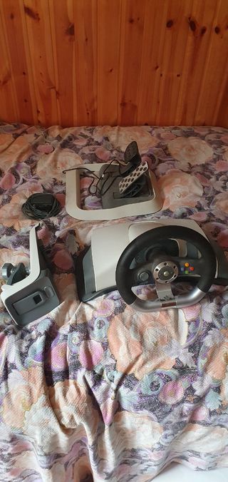 Volante Xbox con pedali e supporto