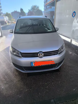 Volkswagen Touran 2011