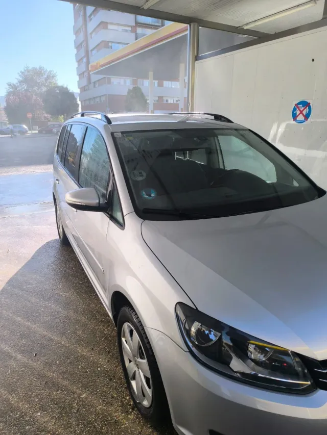 Volkswagen Touran 2011