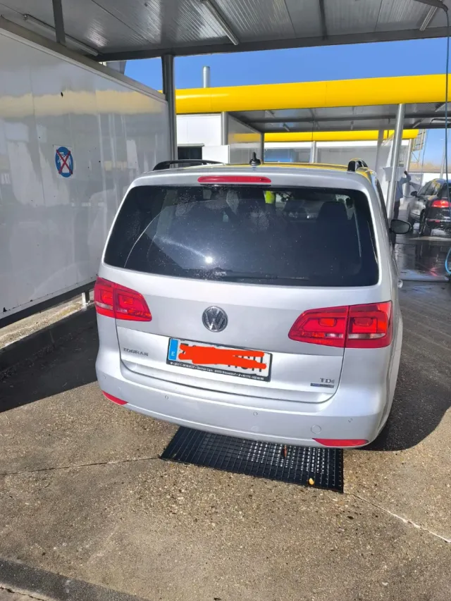 Volkswagen Touran 2011