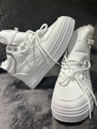 Zapatillas blancas talla 36 con forro