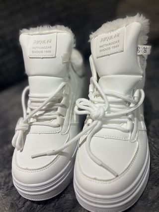 Zapatillas blancas talla 36 con forro