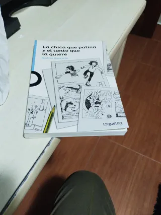 La chica que patina y el tonto que la quiere