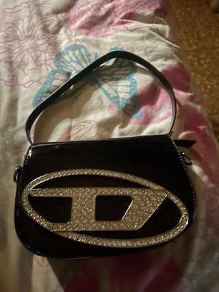 Bolso Diesel Negro Brillante con Pedrería