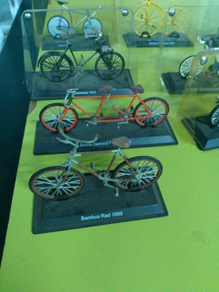 Miniaturas de bicicletas de colección