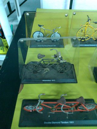Miniaturas de bicicletas de colección