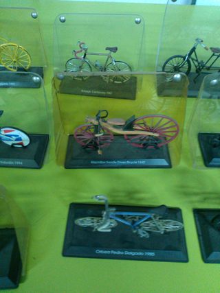 Miniaturas de bicicletas de colección