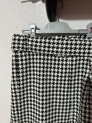 Minifalda blanca y negra Lefties XS casi nueva