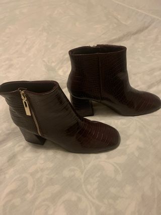 Botines charol burdeos Talla 39