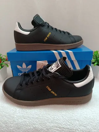 Zapatillas Adidas Stan Smith J Negras Marrones