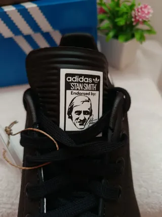 Zapatillas Adidas Stan Smith J Negras Marrones