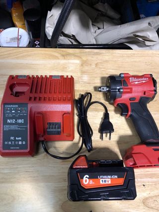 Kit Pistola de impacto electrica 18v