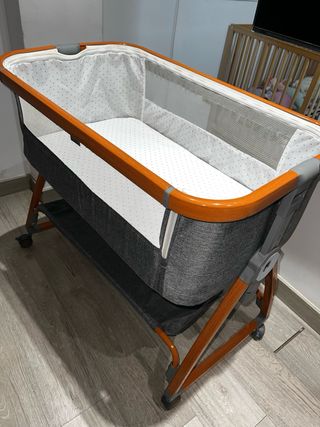 Cuna colecho bebé movible con ruedas 
negociable