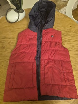 Chaleco reversible azul y rojo