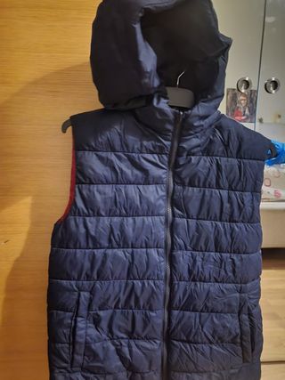 Chaleco reversible azul y rojo