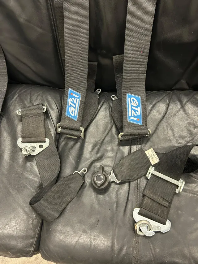 Arneses 4 Puntos GT2i