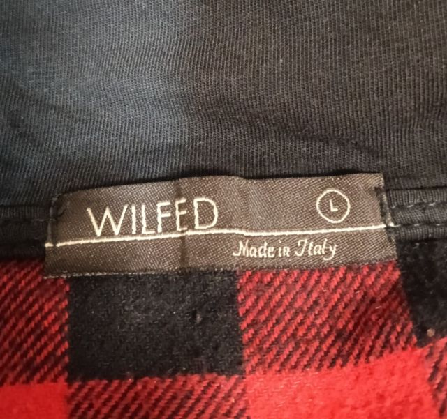 Chaqueta a cuadros roja y negra