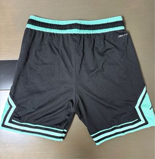 Pantalones Cortos Jordan Negro/Verde Talla L