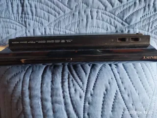 PlayStation 3 (PS3 SUPER SLIM 500 GB) + 3 controller
