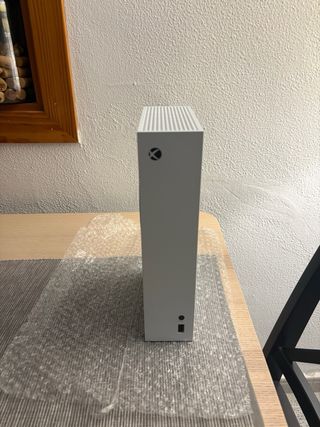 Xbox Series S 512GB + 2 Mandos Blancos