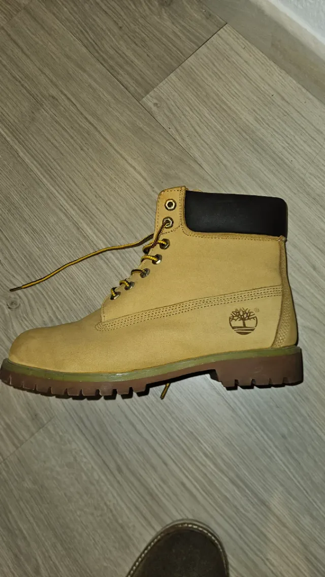 Botas Timberland Beige y Negro