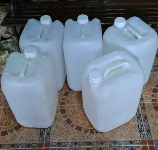 Garrafas de plástico 25 litros